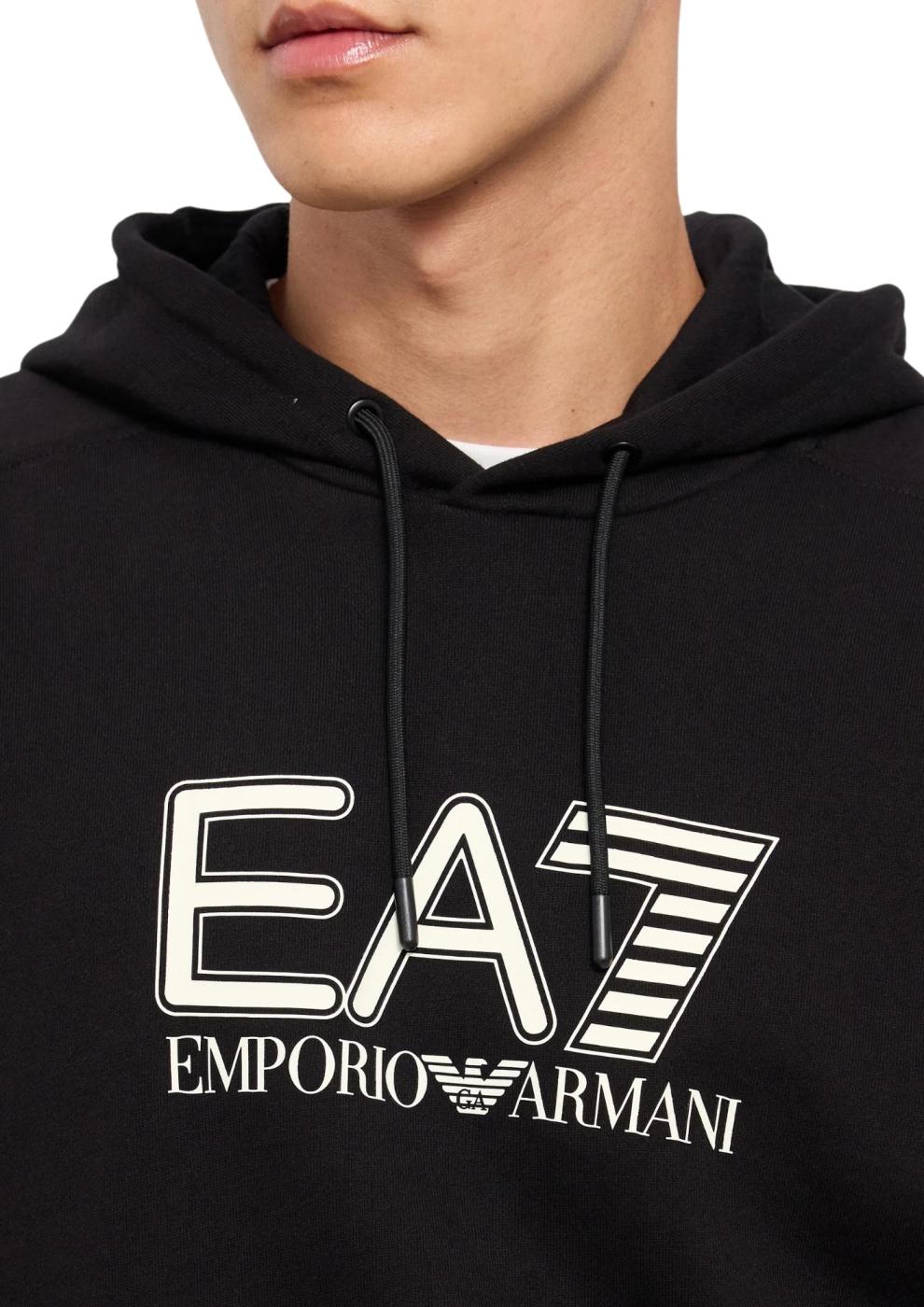 Sudadera EA7 negra logo centro hombre