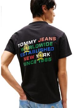 Camiseta Tommy Jeans negra logo espalda 4CLR hombre